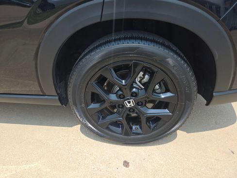 Certified 2024 Honda HR-V Sport image 9
