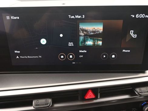 Used 2024 Kia Sorento S image 6