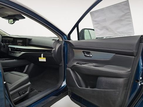 Used 2025 Nissan Murano SL AWD/4WD image 12