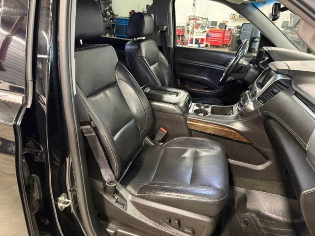 Used 2016 Chevrolet Suburban LT w/ Luxury Package AWD/4WD image 11
