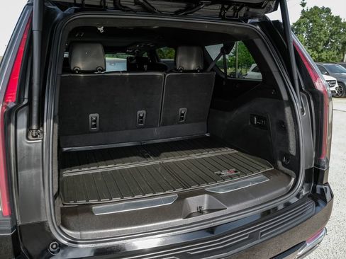 Used 2021 Cadillac Escalade ESV Premium Luxury Platinum AWD/4WD image 64