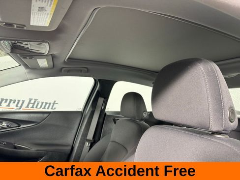 Used 2024 Chevrolet Malibu LT image 3