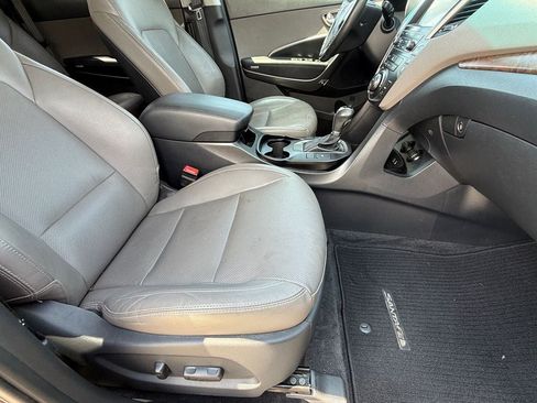Used 2019 Hyundai Santa Fe XL SE w/ SE Premium Package 02 FWD image 10