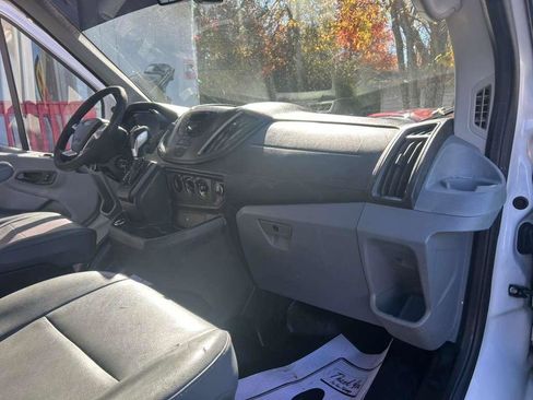 Used 2019 Ford Transit 250 148 Medium Roof image 21