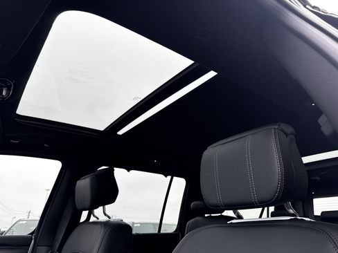 New 2026 Jeep Grand Wagoneer L Summit image 22