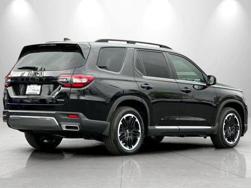 New 2026 Honda Pilot image 2