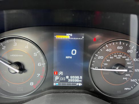Used 2023 Subaru Crosstrek 2.0i Premium AWD/4WD image 11