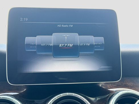 Used 2019 Mercedes-Benz CLA 250 image 28