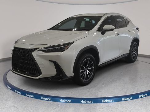 Used 2024 Lexus NX 250 FWD w/ Towing Package (2000 Lbs) image 1
