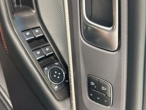 Used 2025 Ford Explorer ST AWD/4WD image 13