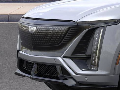 New 2026 Cadillac Lyriq V w/ LPO, Floor Liner Package AWD/4WD image 13