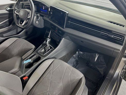 Certified 2025 Volkswagen Jetta Sport FWD image 27