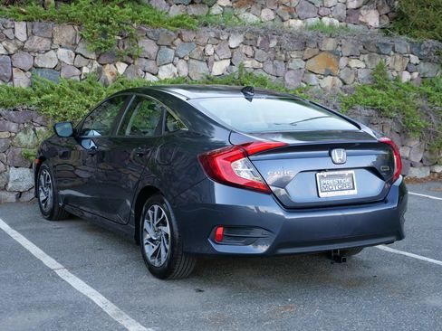 Used 2017 Honda Civic EX image 5