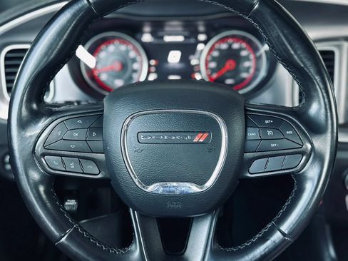 Used 2021 Dodge Charger SXT RWD image 12