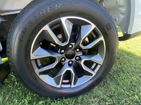 Used 2022 Chevrolet Silverado 1500 LT image 5