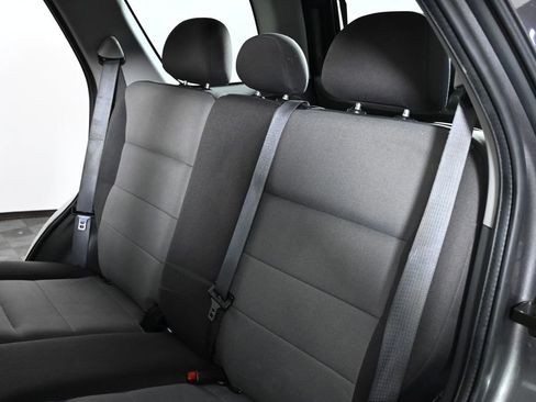 Used 2006 Ford Escape XLS image 19