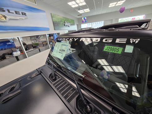 New 2025 Jeep Wrangler Unlimited Sport image 9