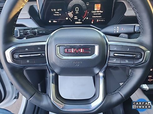 Used 2024 GMC Acadia Elevation w/ Luxury Package image 18