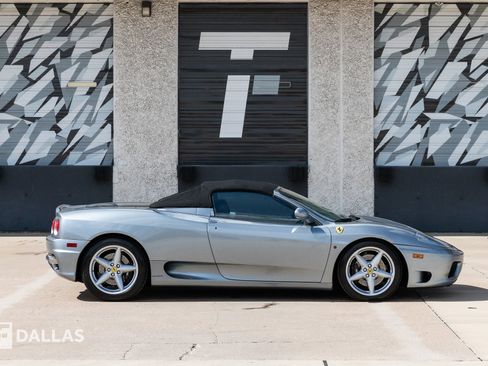 Used 2005 Ferrari 360 Spider image 18