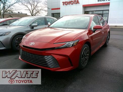 New 2026 Toyota Camry XLE image 5