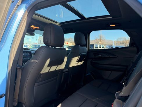 Used 2023 Chevrolet TrailBlazer RS w/ Sun and Liftgate Package image 21