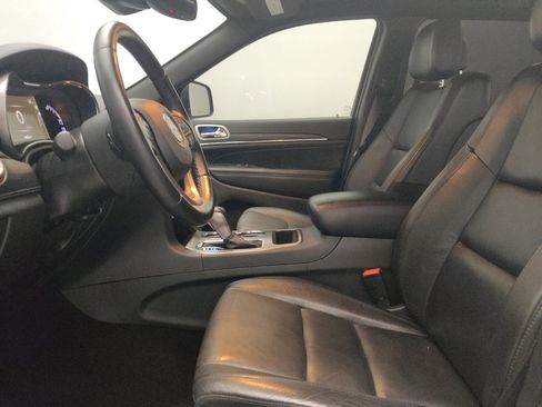 Used 2022 Jeep Grand Cherokee Limited w/ Tech Group RWD image 17