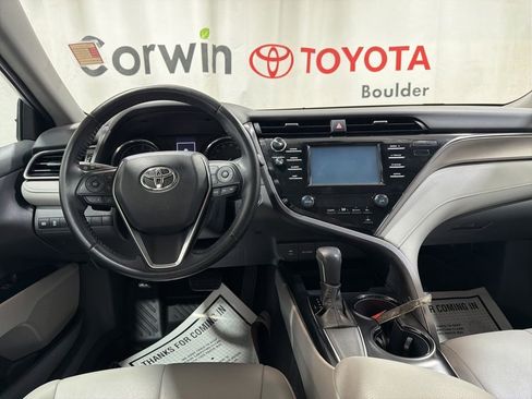 Used 2019 Toyota Camry SE w/ Convenience Package FWD image 22