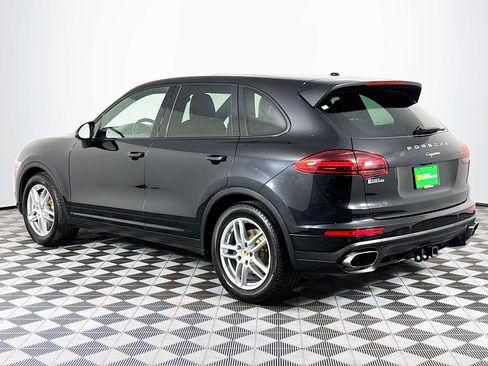 Used 2016 Porsche Cayenne w/ Premium Package image 6