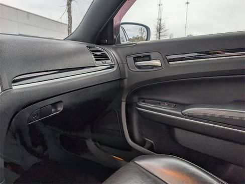 Used 2022 Chrysler 300 S w/ Comfort Group image 30