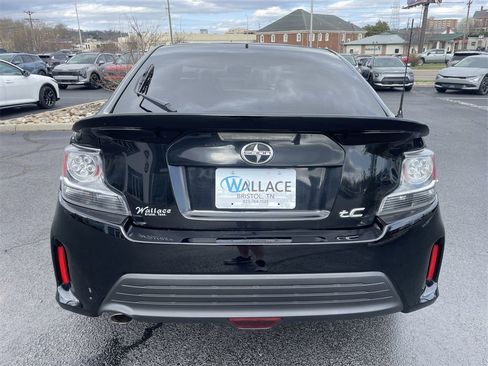 Used 2016 Scion tC image 5