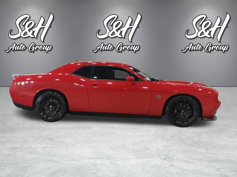 Used 2019 Dodge Challenger R/T Scat Pack w/ 1320 Drag Pack RWD image 22