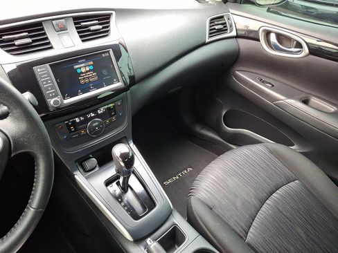 Used 2019 Nissan Sentra SV FWD image 26