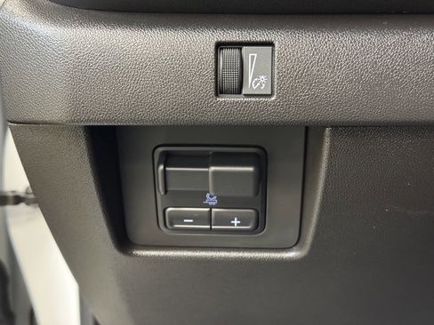 Used 2024 Chevrolet Colorado Trail Boss w/ Advanced Trailering Package image 28