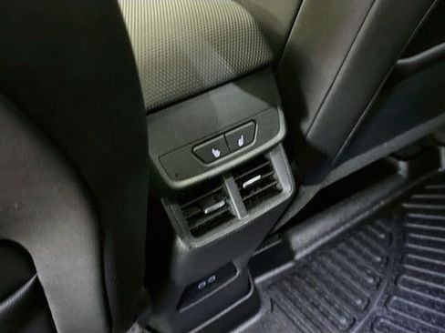 Used 2025 Chevrolet Equinox RS w/ Safety and Technology Package AWD/4WD image 27