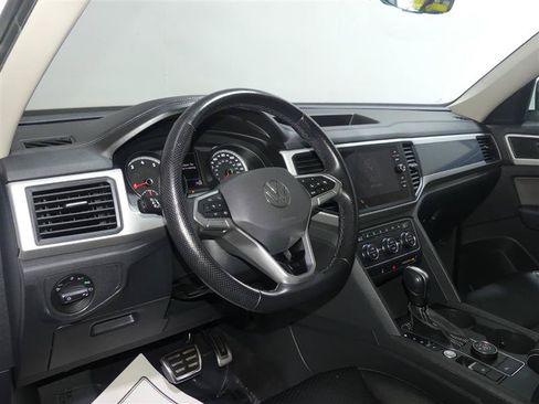 Used 2021 Volkswagen Atlas SE w/ Panoramic Sunroof Package AWD/4WD image 23