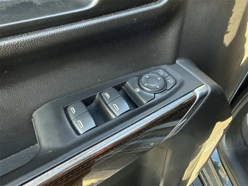 Used 2020 Chevrolet Silverado 1500 RST w/ Texas Edition image 11