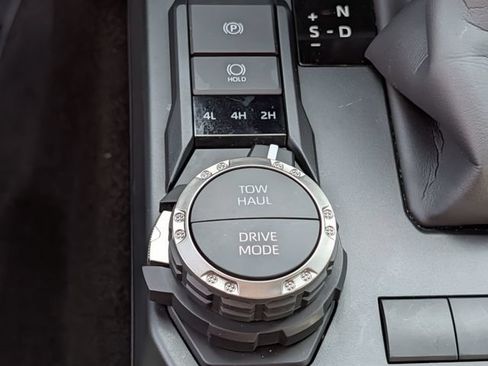 Certified 2026 Toyota 4Runner SR5 AWD/4WD image 15