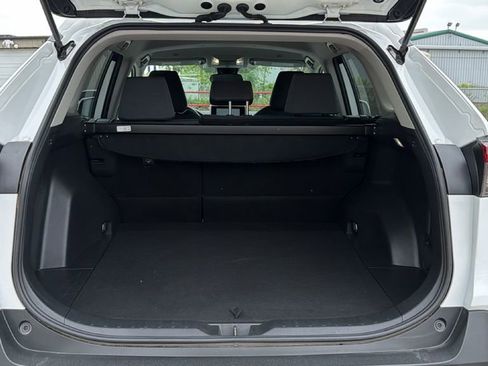 Certified 2025 Toyota RAV4 XLE image 36