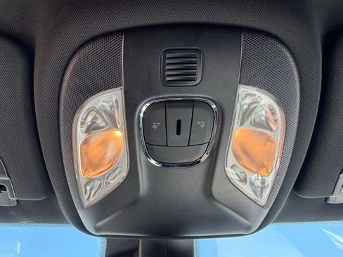 Certified 2025 Jeep Compass Limited AWD/4WD image 31