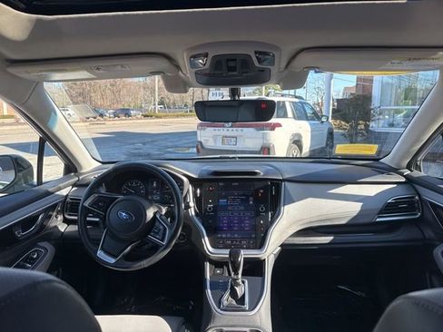 Used 2022 Subaru Outback Limited image 15