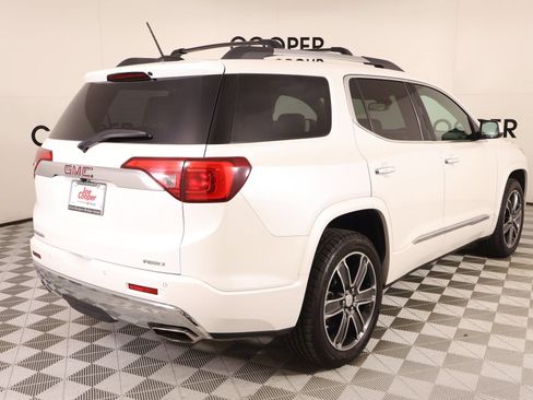 Used 2018 GMC Acadia Denali w/ Technology Package AWD/4WD image 24