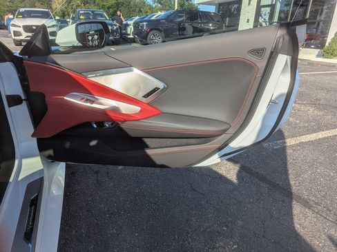 Used 2023 Chevrolet Corvette Stingray Premium Conv w/ Z51 Performance Package RWD image 37