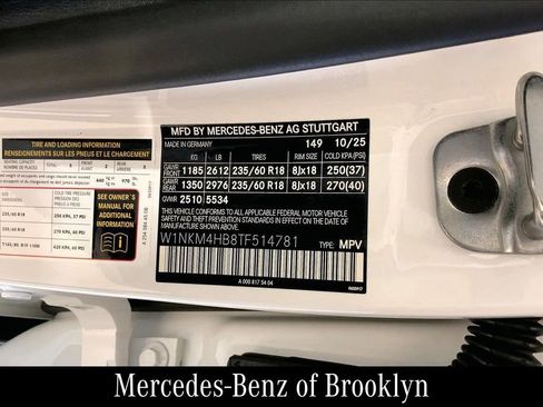 Used 2026 Mercedes-Benz GLC 300 4MATIC image 34