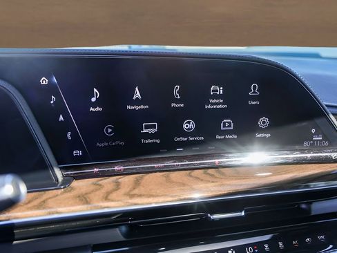 Used 2023 Cadillac Escalade Sport Platinum w/ LPO, ONYX Package image 17