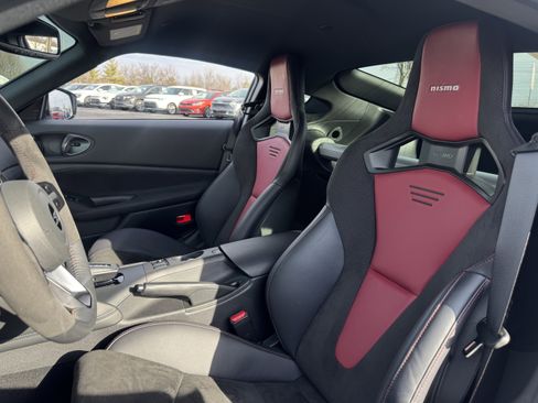 Used 2024 Nissan Z NISMO w/ Floor Mat Package image 7