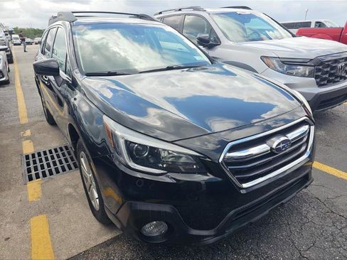 Used 2019 Subaru Outback 2.5i Premium AWD/4WD image 1