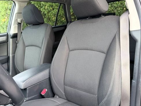 Used 2018 Subaru Outback 2.5i Premium image 7