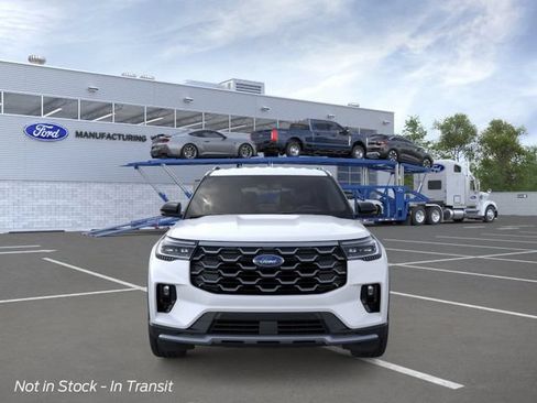 New 2026 Ford Explorer Platinum w/ LUX Leather Package AWD/4WD image 6