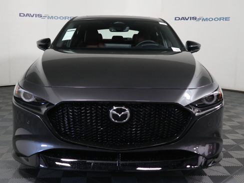 New 2026 MAZDA MAZDA3 Hatchback w/Premium Plus Pkg image 9