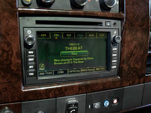 Used 2011 Chevrolet Express 1500 image 27